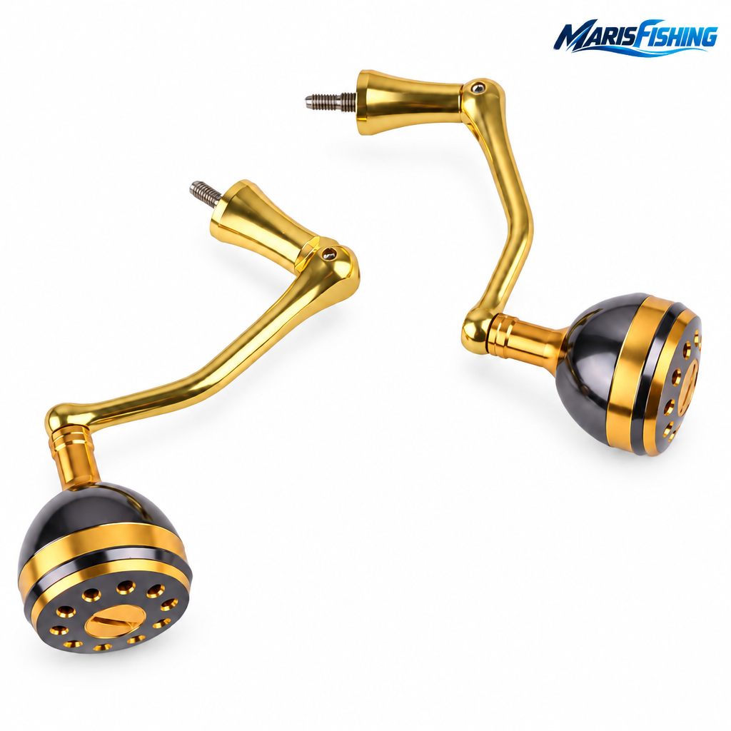 Ảnh tay quay DEUKIO nền trắng với logo MarisFishing